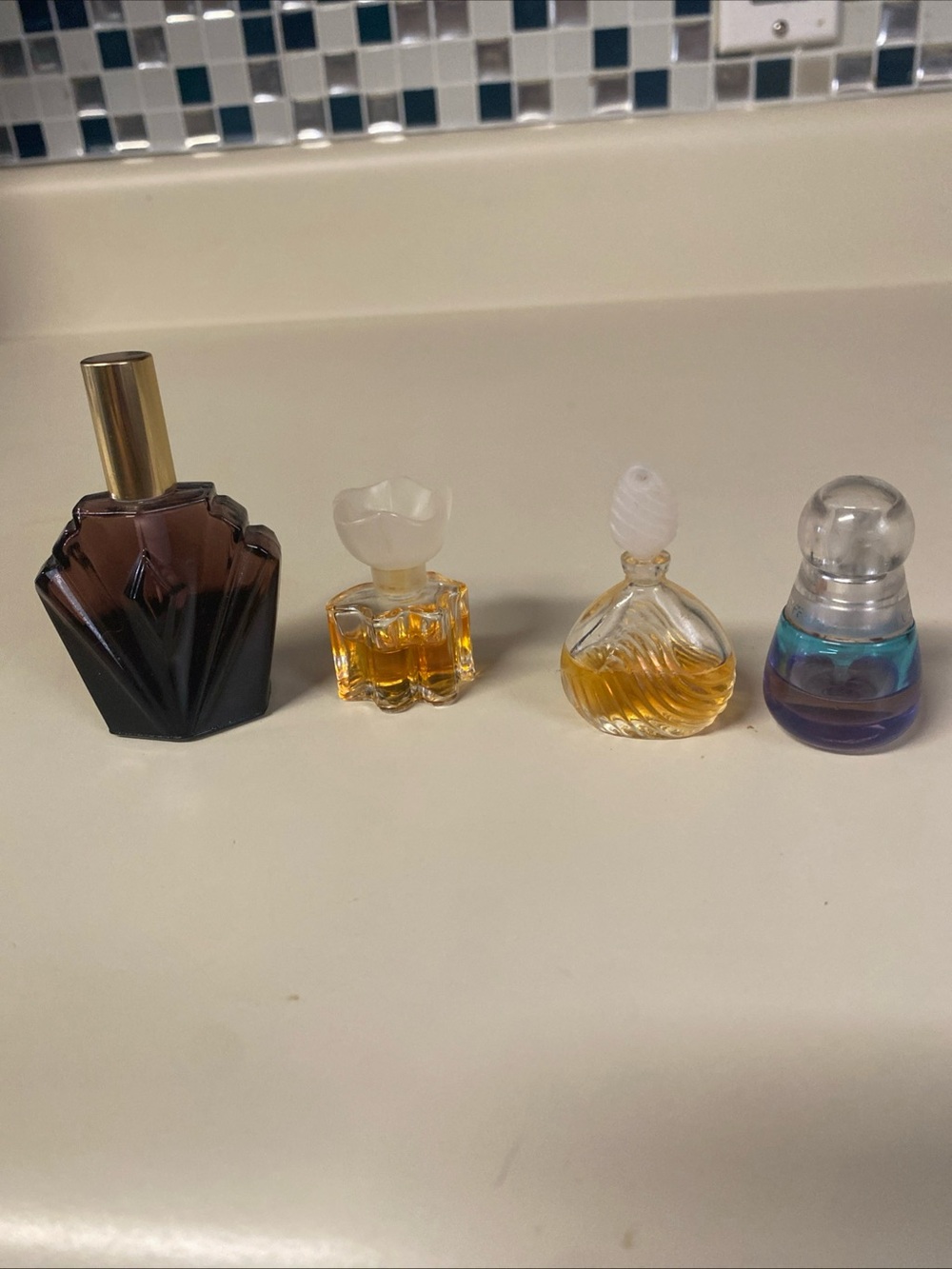 Miniature Decorative Perfume Bottles Set Estée Lauder beyond paradise Arden